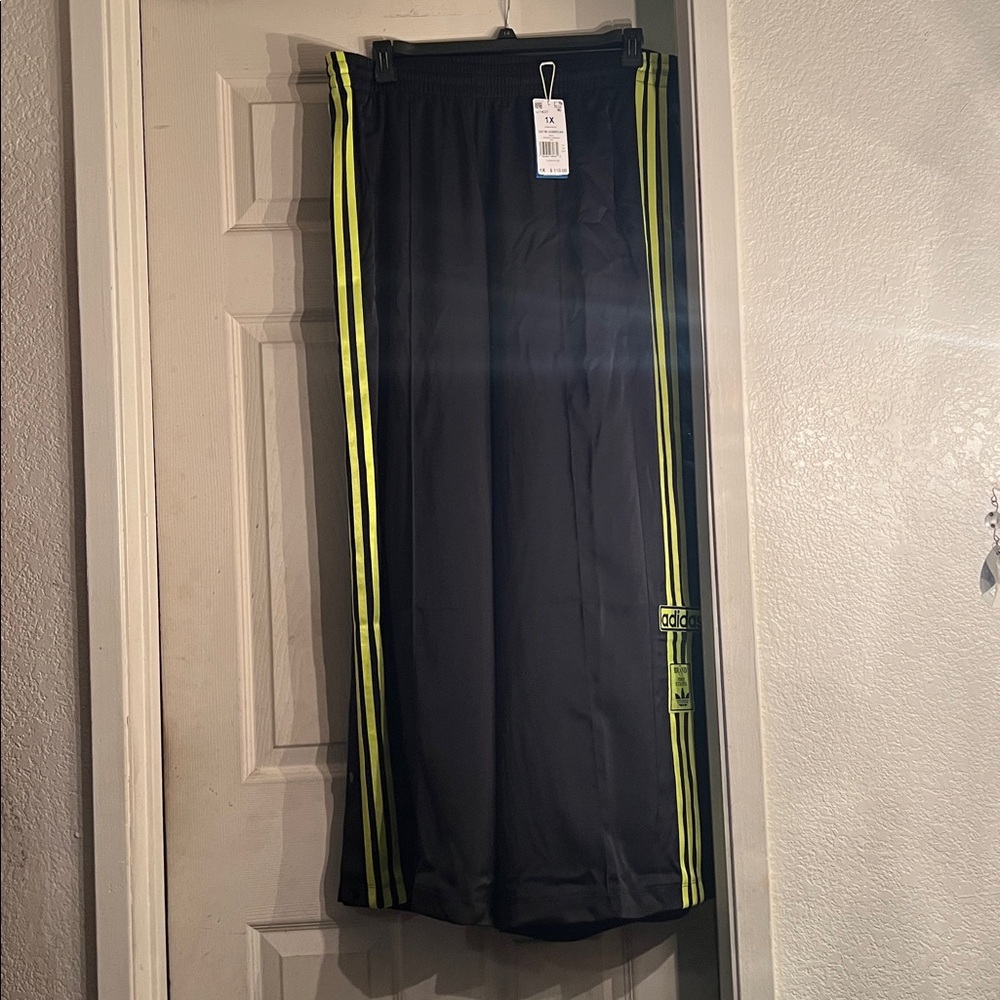 adidas Black wide leg pant with Yellow Stripe Logo